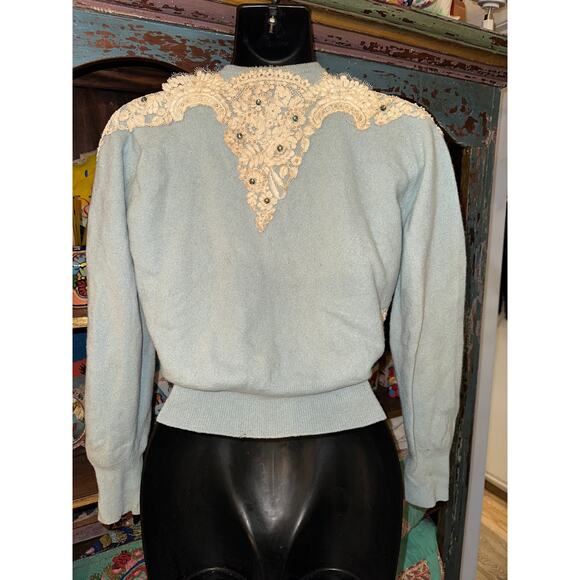 SPECTACULAR LINED VINTAGE LACE & JEWEL TRIM CARDIGAN SWEATER MUST SEE!! - Picture 2 of 13